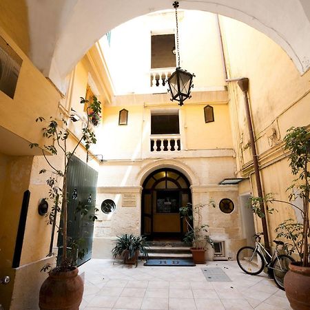 Azzurretta Guest House Lecce Dış mekan fotoğraf